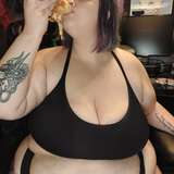 gothiccc_goddess_feedee