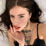 olivi_cheeky