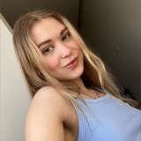 cute_blonde_evy
